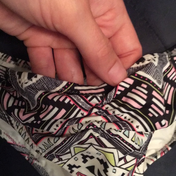 Victoria’s Secret scrunch bottoms! - Picture 2 of 5